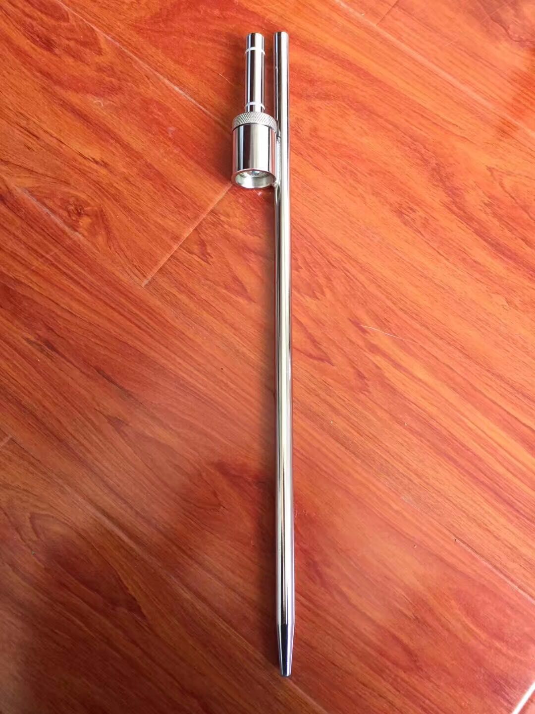 Heavy-duty portable flagpole base suitable for outdoor promotional activities in exhibitions and shopping malls