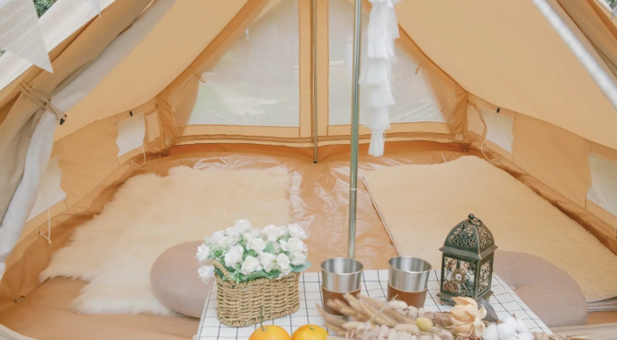 Log Cabin Camping Tent :Bring the Comfort of Home to the Great Outdoors(tent)